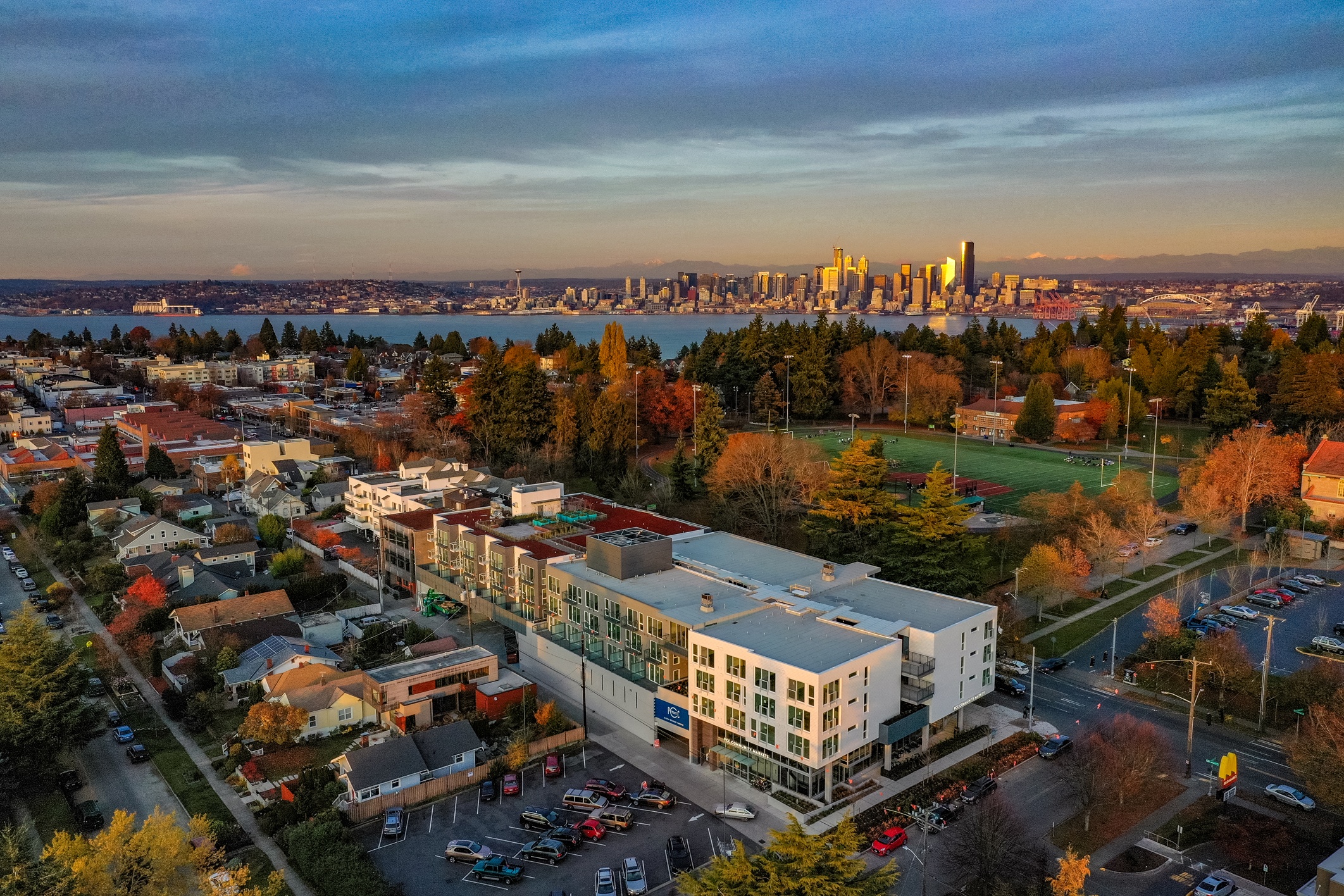 Luna West Seattle — image 35